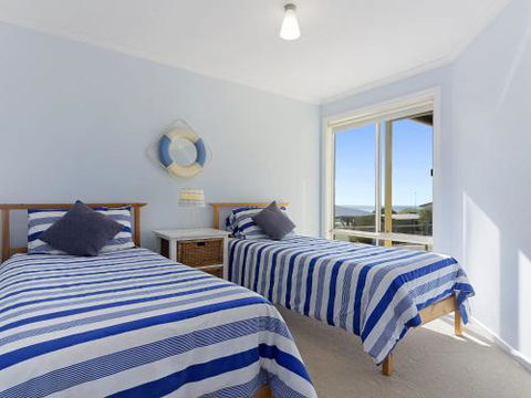 VALLEY VIEWS 10 Valley Heights Drive - Accommodation QLD 6