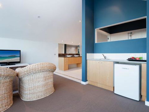 Venabu On Garuwa 20 Garuwa Street Spectacular House With Fabulous Views - Accommodation QLD 0