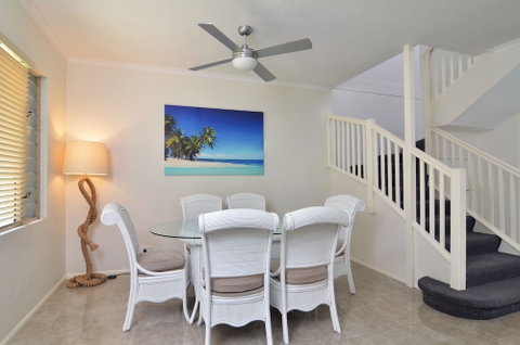 Seascape Holidays â€“ 3 Reef Terraces On St Crispins - Accommodation QLD 6