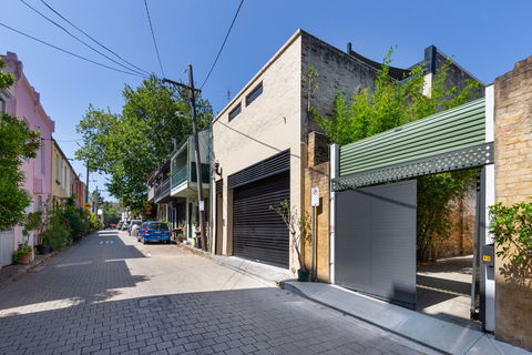Ultimo 1 Bed. Furnished House W Parking - Accommodation QLD 1