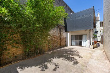 Ultimo 1 Bed. Furnished House W Parking - Accommodation QLD 3