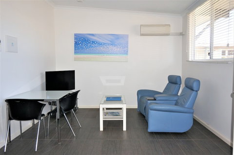 Getaway Villas Unit 38 2 - Accommodation QLD 6