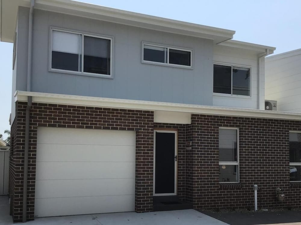Warilla NSW Accommodation QLD