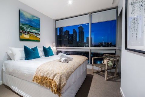 Auguste 2 BDR Melbourne Apartment - Accommodation QLD 6