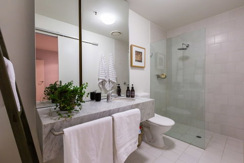 Auguste 2 BDR Melbourne Apartment - Accommodation QLD 2