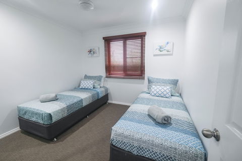 Absolute Airlie Airlie Beach - Accommodation QLD 3