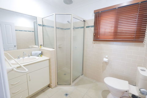 Absolute Airlie Airlie Beach - Accommodation QLD 2