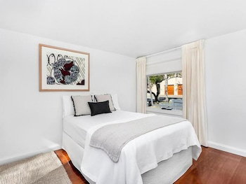 ALAN1 Leafy Tranquil Home - Accommodation QLD 2
