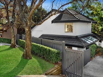 ALAN1 Leafy Tranquil Home - Accommodation QLD 6