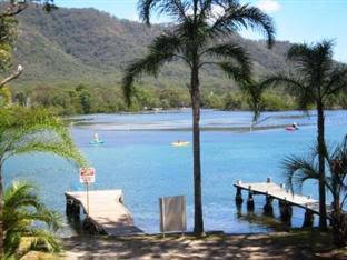 Aspire Pelican H2O North Haven - Accommodation QLD 1