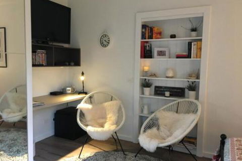 Brydon House Garden Studio - Accommodation QLD 7