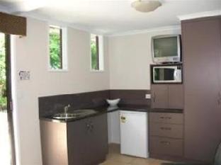 Toolooa Gardens Motel & Apartments - Accommodation QLD 4