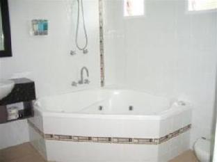 Toolooa Gardens Motel & Apartments - Accommodation QLD 1