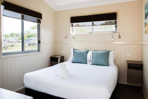 North Coast Holiday Parks Shaws Bay - Accommodation QLD 5