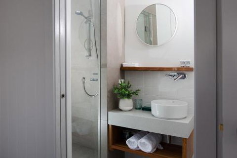 North Coast Holiday Parks Shaws Bay - Accommodation QLD 2