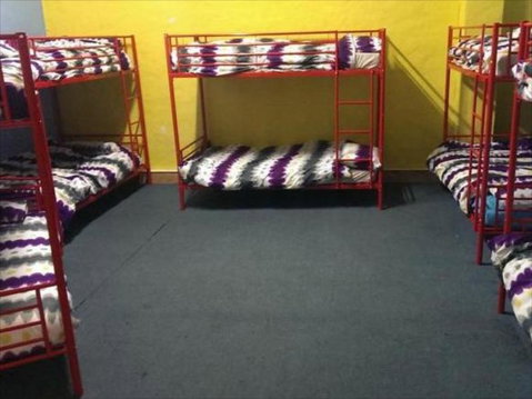 Wombat Backpackers - Accommodation QLD 1