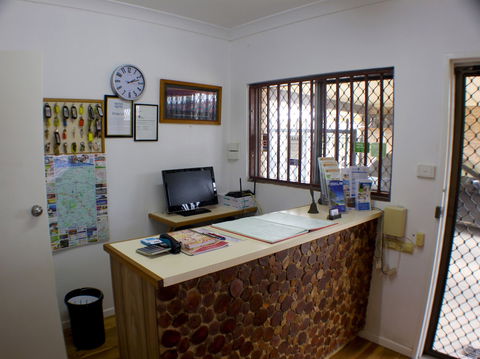 Baths Motel - Accommodation QLD 1