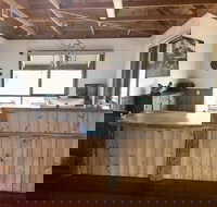 Daysy Hill Country Cottages - Accommodation QLD