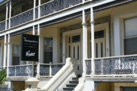 Glenelg Beach Hostel - Accommodation QLD 0