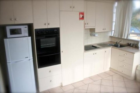 Glenelg Beach Hostel - Accommodation QLD 2