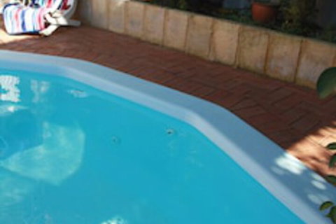 Astoria Retreat B&B - Accommodation QLD 7