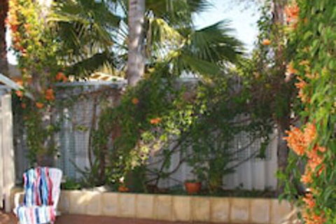 Astoria Retreat B&B - Accommodation QLD 5