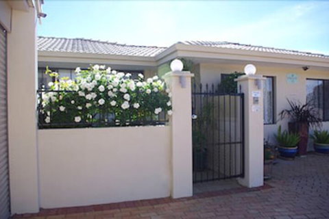 Astoria Retreat B&B - Accommodation QLD 3