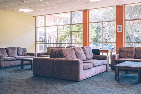 Greenwich Village Accommodation Hostel - Accommodation QLD 6