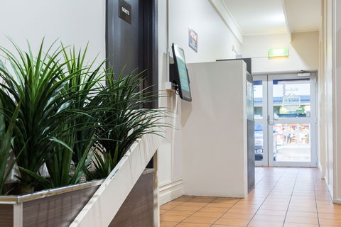 Federal Hotel - Accommodation QLD 0
