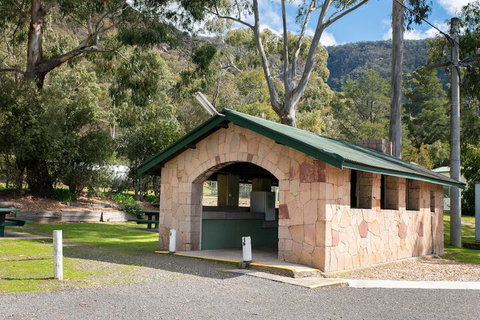 Breeze Holiday Parks - Halls Gap - Accommodation QLD 2