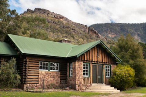 Breeze Holiday Parks - Halls Gap - Accommodation QLD 0