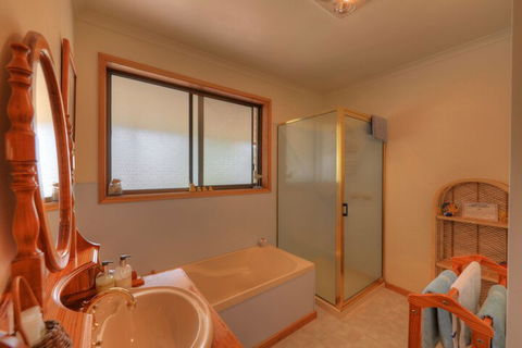 Sea Change Safety Cove - Accommodation QLD 4