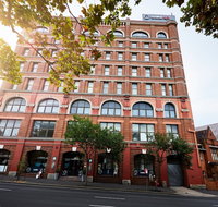 Wake Up Sydney - Accommodation QLD