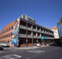 Adelaide Central YHA - Hostel - Accommodation QLD