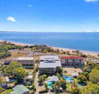Beaches on Lammermoor Apartments - Accommodation QLD