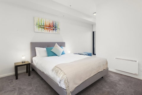 Melbourne Holiday Apartments Flinders Wharf - Accommodation QLD 3
