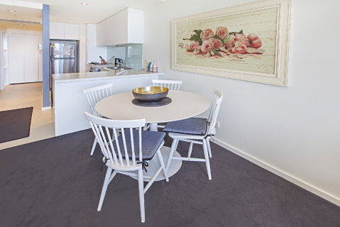 Melbourne Holiday Apartments Flinders Wharf - Accommodation QLD 4