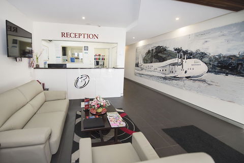 Curtis Central Apartments - Accommodation QLD 1