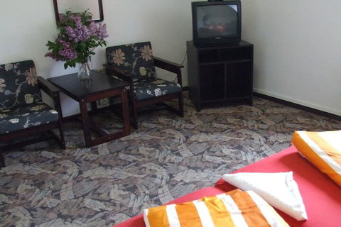 Blackboy Tree Motel - Accommodation QLD 6