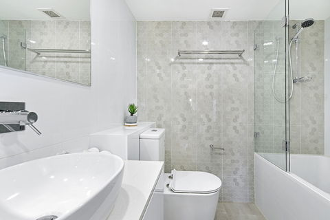 Victoria Square Private Apartments - Accommodation QLD 2