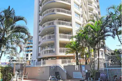 Wharf Boutique Apartments - Accommodation QLD 5