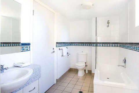 Wharf Boutique Apartments - Accommodation QLD 7