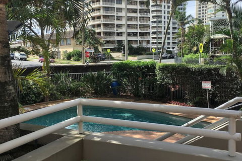 Wharf Boutique Apartments - Accommodation QLD 3