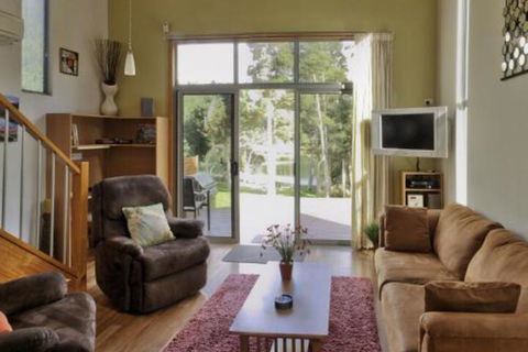 Ulverstone River Retreat - Accommodation QLD 6