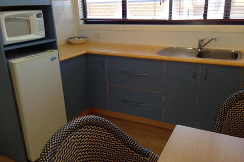 Surf Motel - Accommodation QLD 5