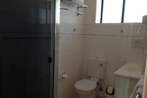 Surf Motel - Accommodation QLD 3