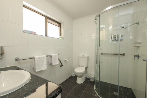 Allan Cunningham Motel - Accommodation QLD 6