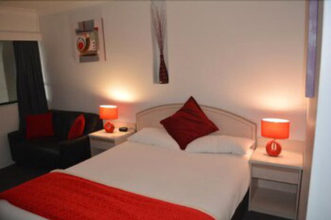 Alabaster Motor Inn Taree - Accommodation QLD 1