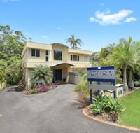 Azura Beach House BB - Accommodation QLD