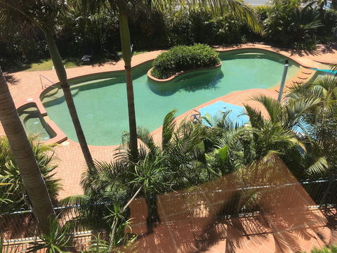 Town Beach Beachcomber Resort - Accommodation QLD 6